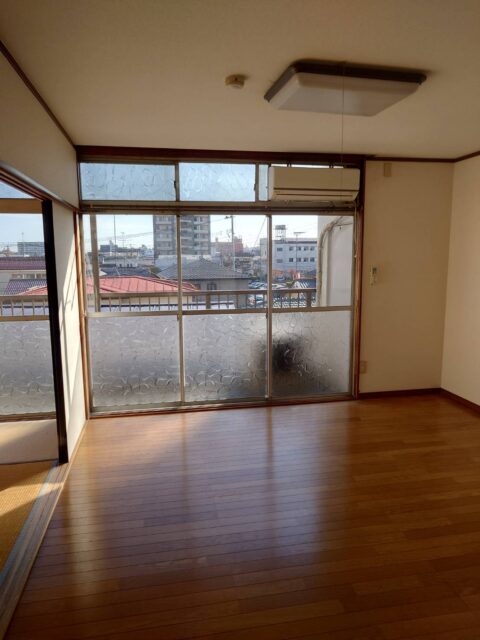 洋間①（施工前）